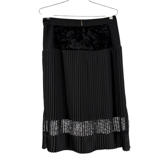 Donna Karan BlackLabel Black Pleated Midi Skirt with Lace and Velvet Detail - Picture 3 of 9